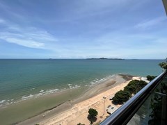 Condo for rent Pattaya Pratumnak Hill showing the balcony view
