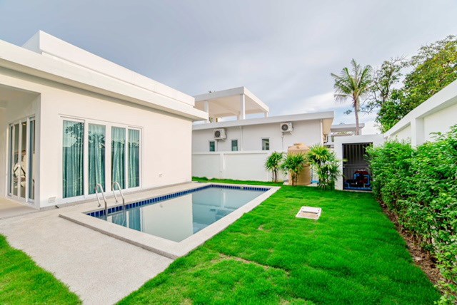 House for Sale Silverlake Pattaya showing the swimming pool 